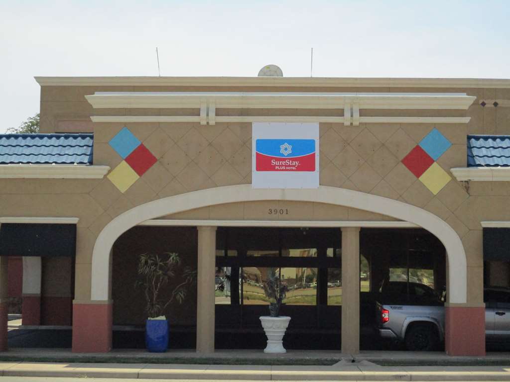 Surestay Plus Hotel By Best Western Lubbock Medical Center Exterior foto