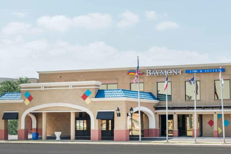 Surestay Plus Hotel By Best Western Lubbock Medical Center Exterior foto